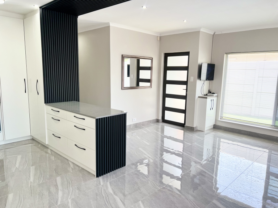 3 Bedroom Property for Sale in Bothasig Western Cape